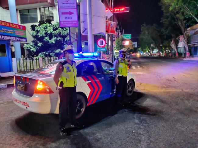 Patroli malam meminimalisir kejahatan